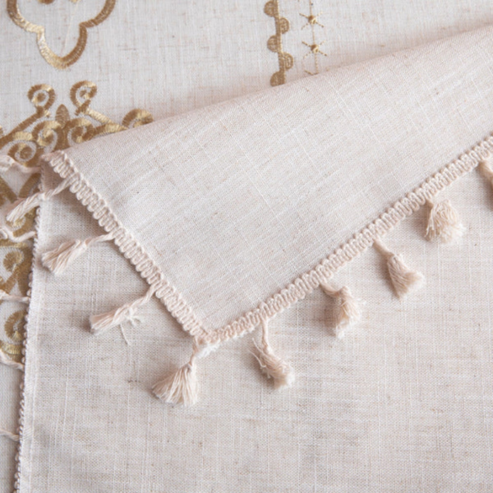 Sorella Luxe Embroidered Tablecloth – Elegant Dining
