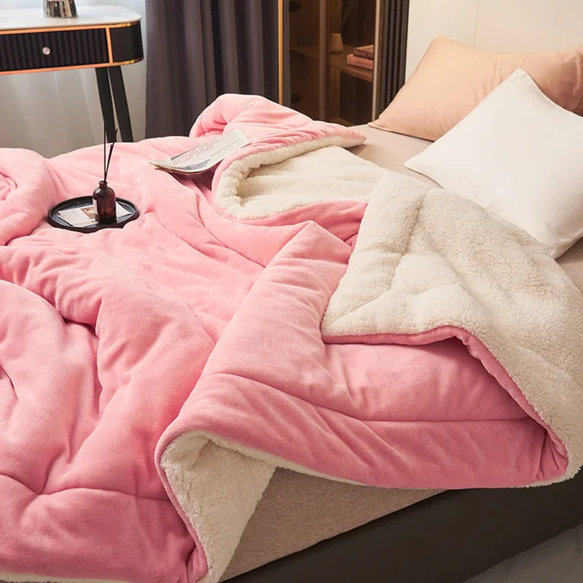 VeloraSnug – Luxury Warm Flannel Fleece Blanket