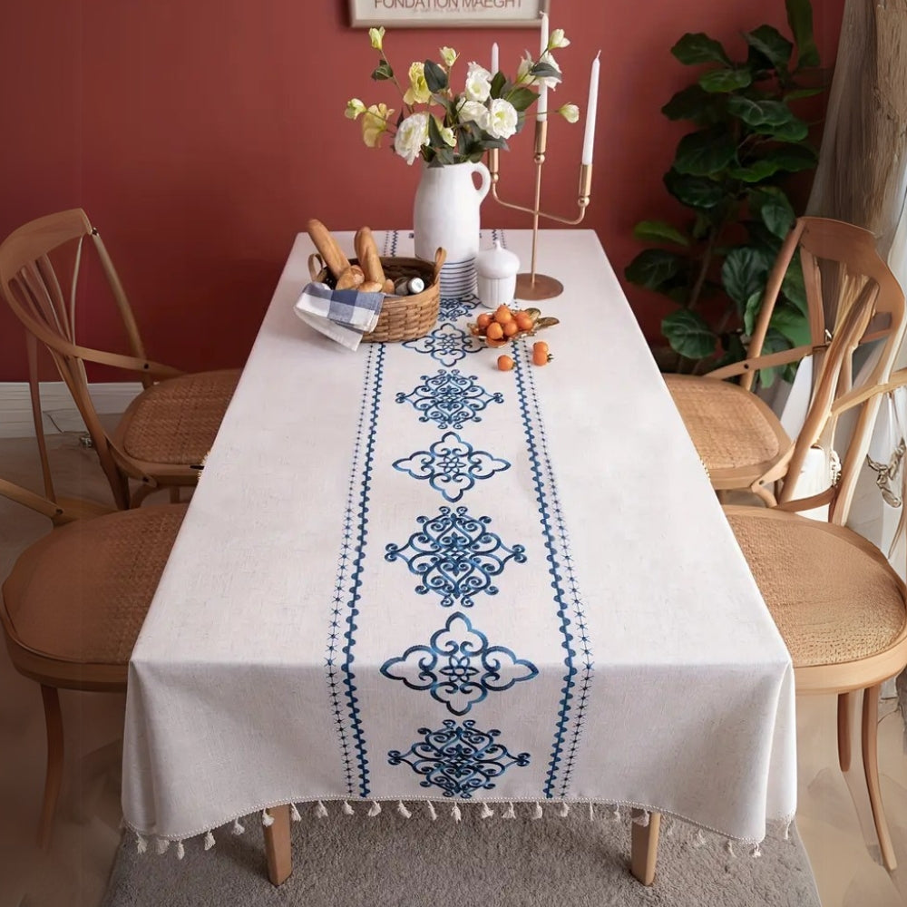 Sorella Luxe Embroidered Tablecloth – Elegant Dining