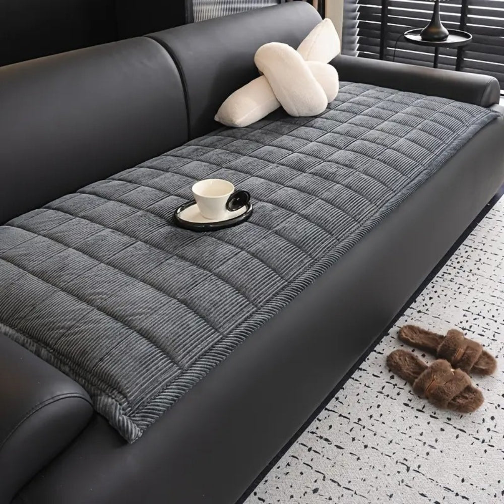 Metrova LineGuard – Metro Line Quilted Couch Cover Mat