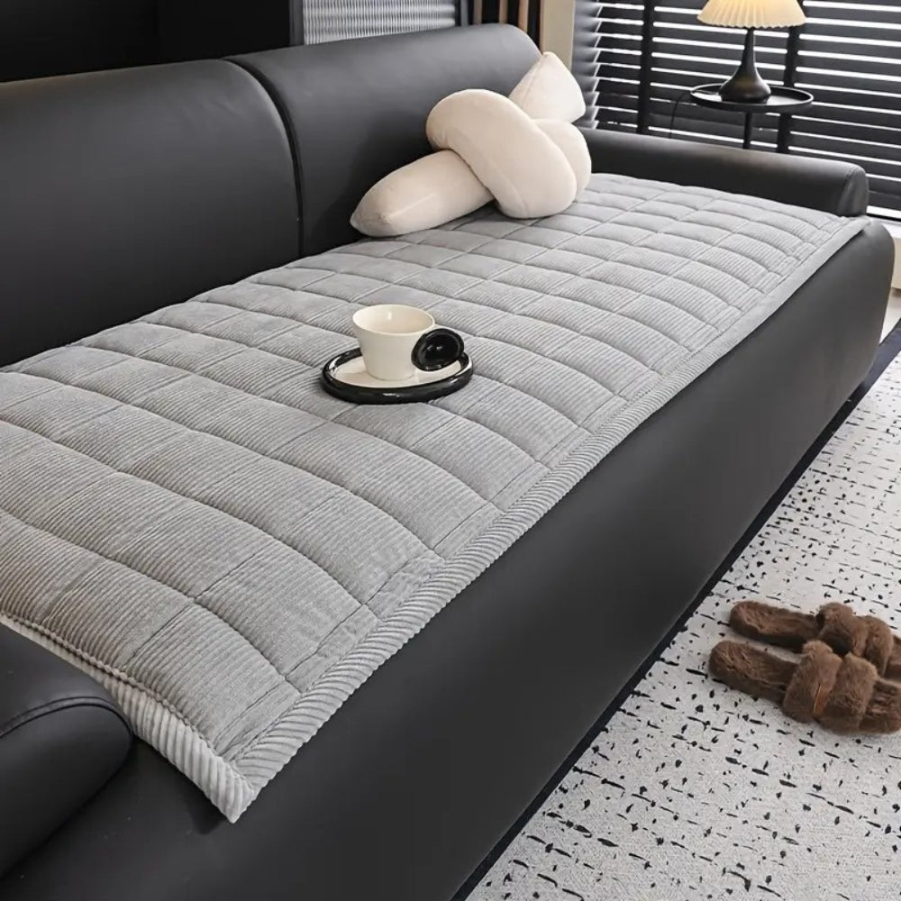 Metrova LineGuard – Metro Line Quilted Couch Cover Mat