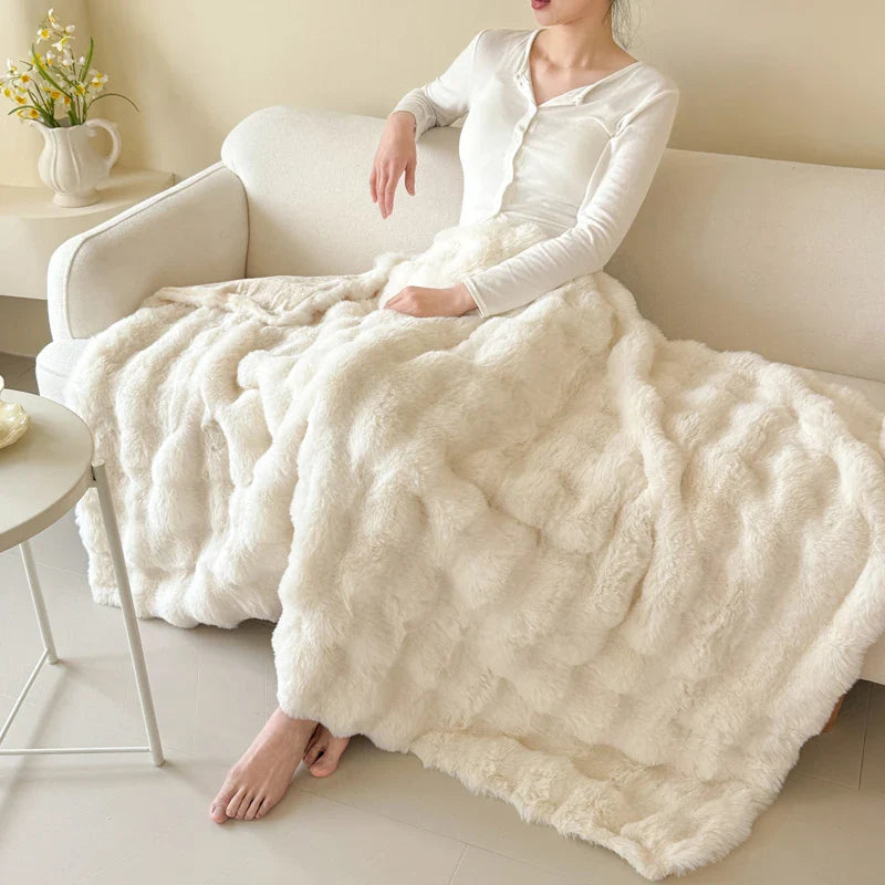 VelvetNest Throw Blanket | Double-Layer & Extra Thick | Soft Rabbit Fur Imitation | Versatile & Easy Care